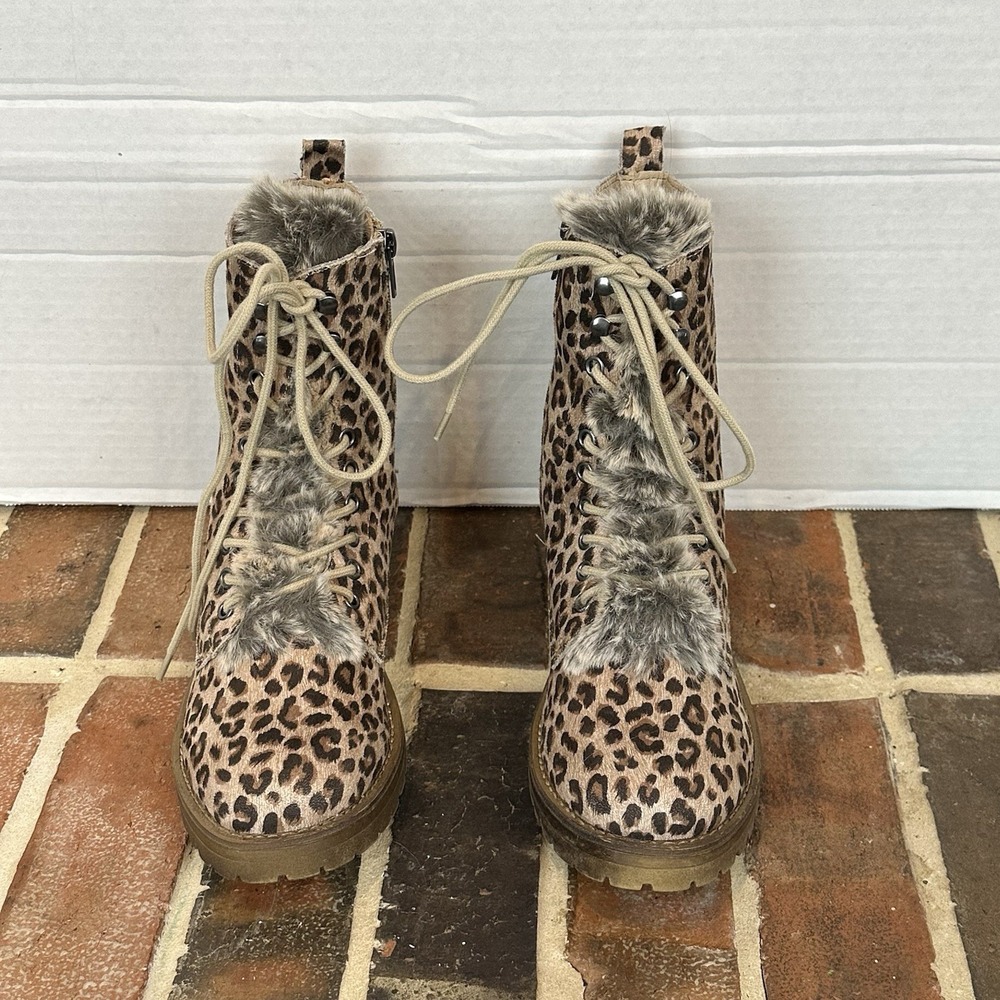 Very G Faux Fur Animal Print Hiker Boots. Sz 8 Leopard Print Tan - Picture 3 of 7